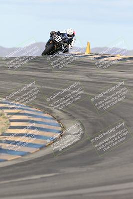 media/Nov-16-2025-Race Pace (Sun) [[8c5fa54630]]/Verified Riders/1-Turns 9 and 10 (925am)/